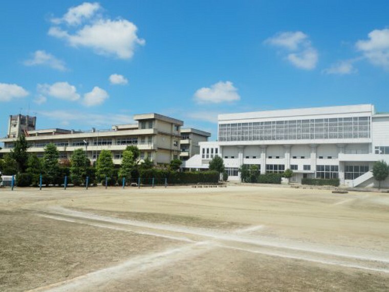 中学校 【中学校】加須市立加須西中学校まで2182m