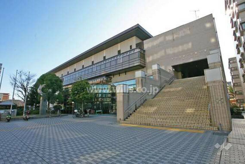 名古屋市が運営するスポーツセンターが徒歩17分のところにあります。トレーニグ室をはじめ、温水プールやヨガなども楽しめますよ