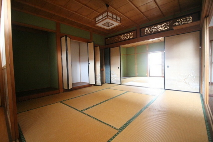 和室 1階には3部屋和室があります