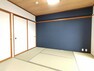 【リフォーム中】リビング併設の和室です。畳はカビが発生しにくい和紙畳に表替えを行います。
