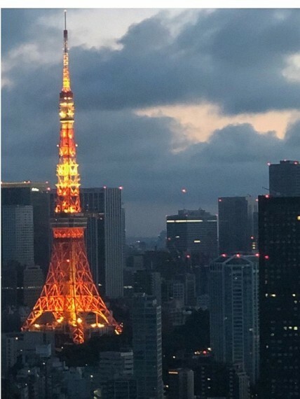 眺望 バルコニーからの眺望写真です。夕方の東京タワー