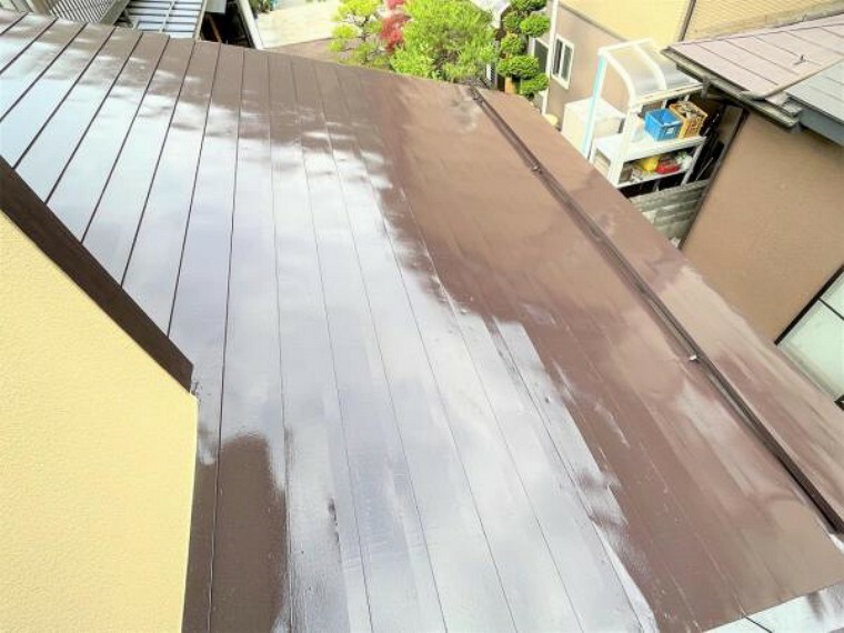 【リフォーム済】屋根の写真になります。屋根塗装を行いましたので安心してお住まい頂けます。