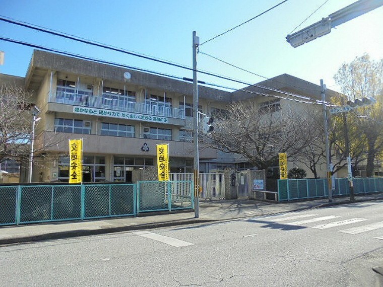 小学校 【小学校】高須小学校まで421m