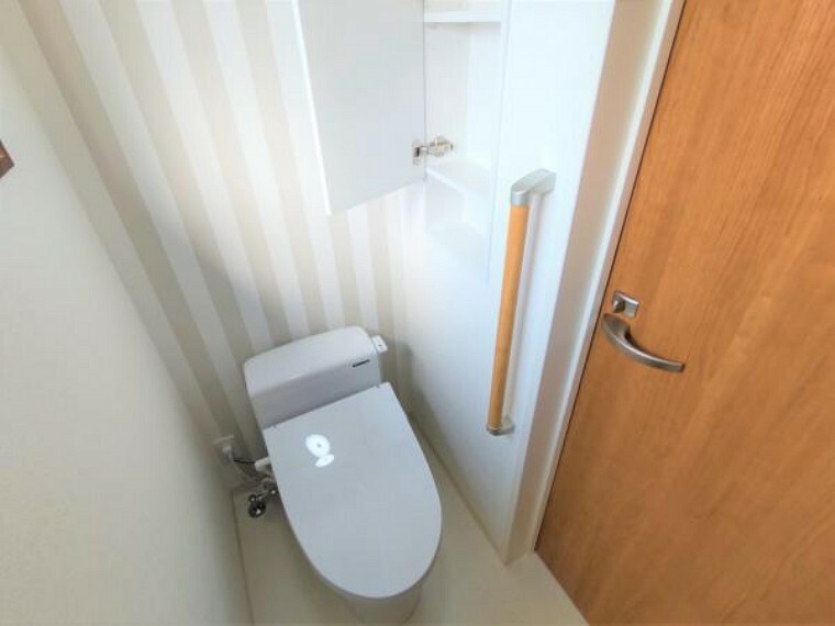 トイレ 【リフォーム済】トイレ内には壁内収納を設置しました。収納を壁内に収めることで空間を最大限利用することが出来ます