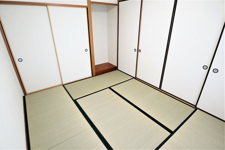 和室 畳や障子などで日本の情緒を感じることができる空間です　