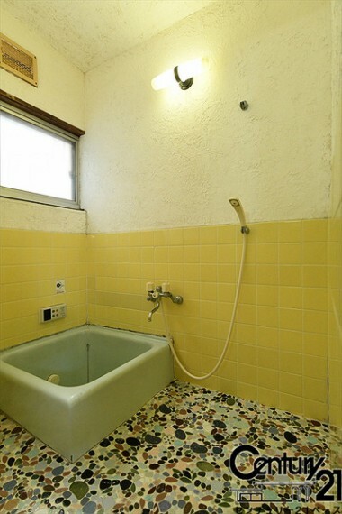 浴室 ■現地撮影写真■明るい雰囲気の浴室です！