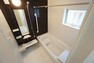浴室 窓・浴室暖房乾燥機付きのバスルームです。カビ対策になりそうですね＾＾
