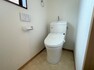 トイレ 【リフォーム後写真】2階のトイレはクリーニングを行いました。2階にもトイレがあれば、同じタイミングでトイレに行きたくなっても待つ必要はありませんね。