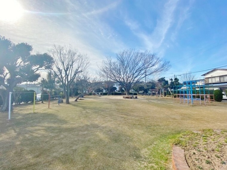 公園 前田公園（65m）