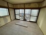 【リフォーム中写真】2階和室になります。壁天井のクロスを張替え畳を表替え予定です。
