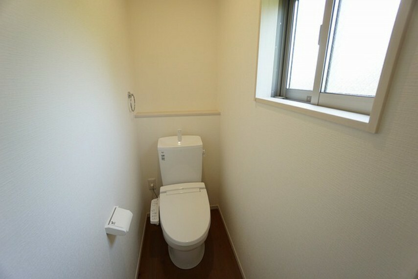 トイレ 1階と2階の2ヶ所にトイレがあるので、トイレ待ちの時間が短くて済みます。