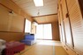 和室 7.5帖和室。いつでもごろんと寝転がれるようなスペースがある暮らしでリラックスができますね。