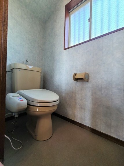 トイレ これからリノベーション工事がスタート致します。