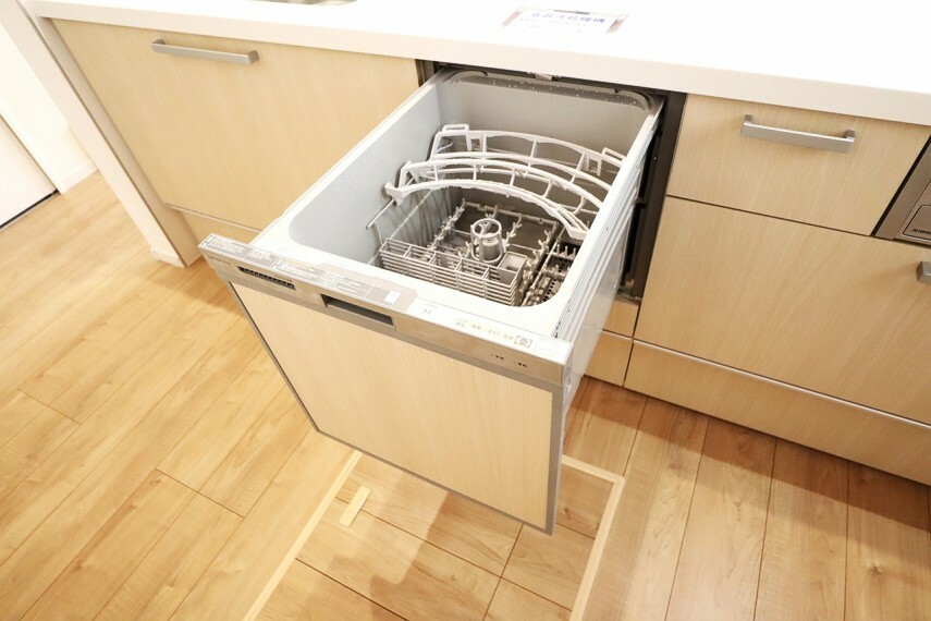 食器洗浄乾燥機 キッチンには嬉しい食洗機付き　 家事がはかどりそうですね　