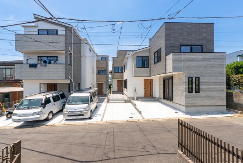 センチュリー21アース住販 営業第六課
