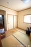 和室 押入れのある和室は寝室や客間として大変便利にご利用頂けます。