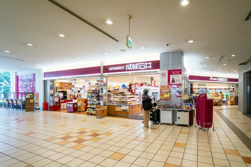 スーパー 成城石井 アトレ目黒2店