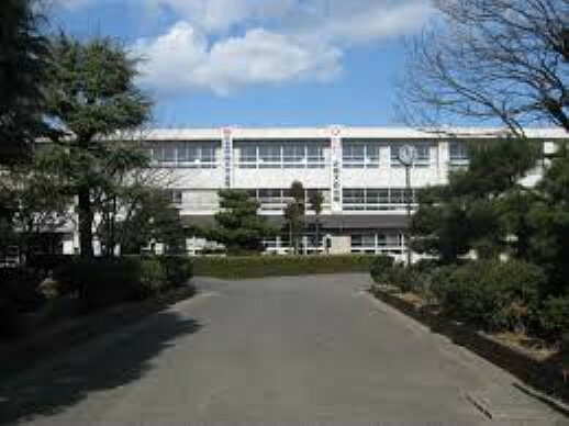 中学校 【中学校】八幡市立男山第三中学校まで1142m