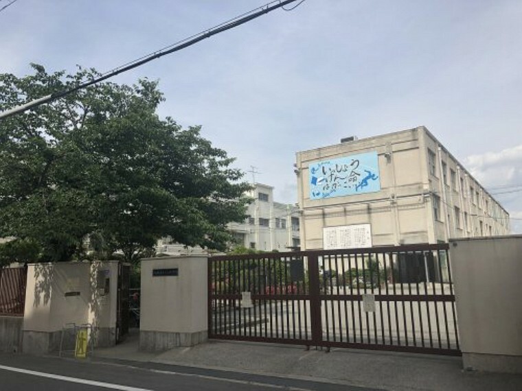 中学校 【中学校】大阪市立十三中学校まで987m