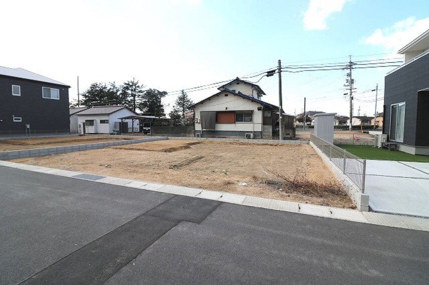 株式会社ワイケイ