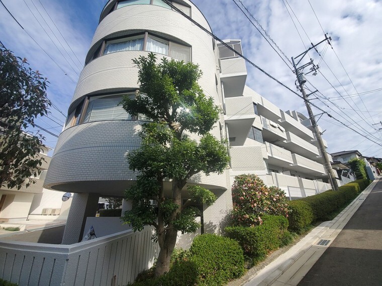 大京穴吹不動産広島店(電話受付:本社インフォメーションデスク)
