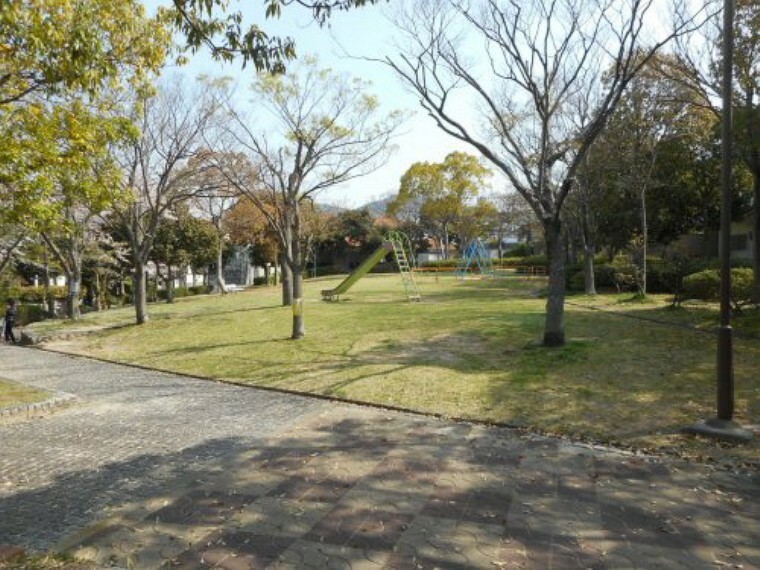 公園 【公園】高倉台西公園まで80m