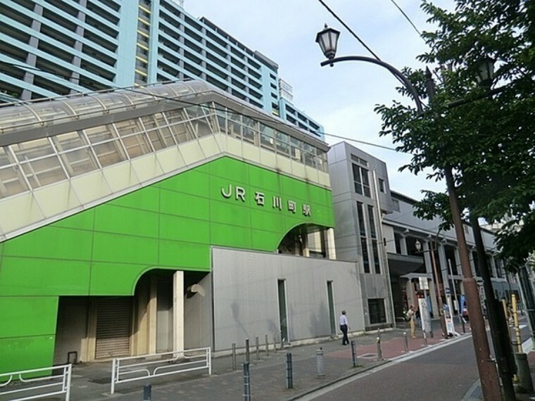 JR京浜東北根岸線『石川町駅』 横浜駅まで3駅7分。山手や元町、中華街といった横浜の主要な観光スポットへの入り口の駅です。