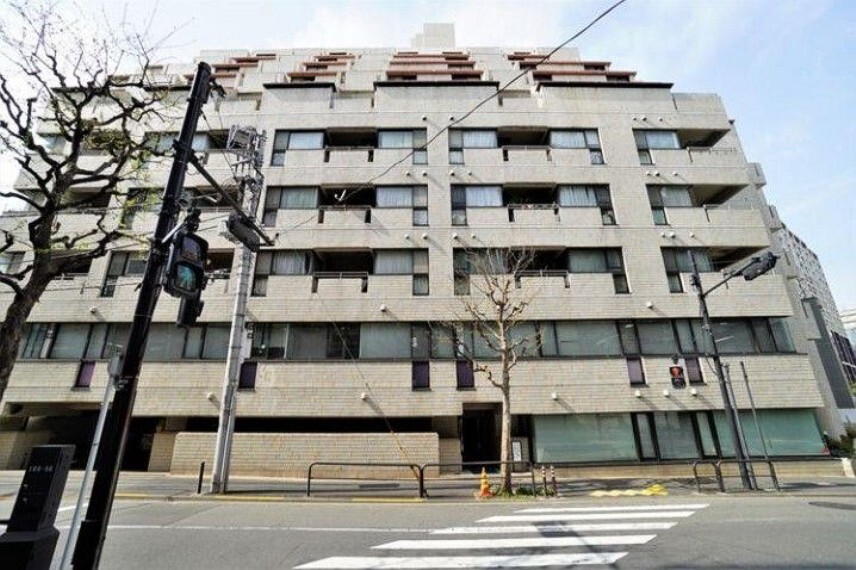 ララハウス株式会社 青山支店