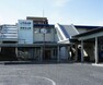 石山駅（JR 東海道本線） 改札口の横にキヨスク、みどりの窓口の横にセブンイレブン石山店があります。