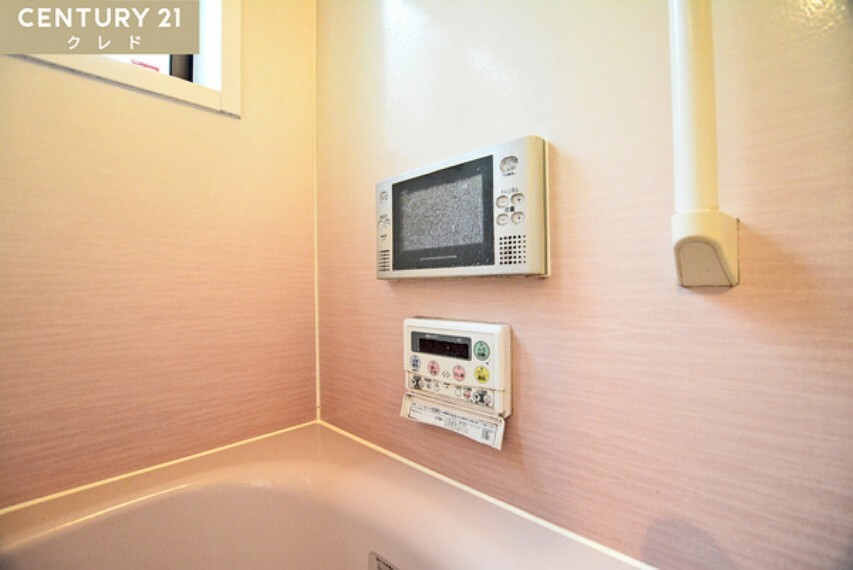 浴室 追焚やたし湯機能などいつでも温かいお風呂に入れる便利な機能付！ FMラジオ付テレビ有！のんびりテレビを見ながらゆっくりお風呂に入れます！