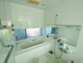 浴室 スタイリッシュな浴室はガラス張りになっているので開放感ある広々とした空間です！