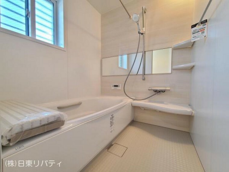 浴室 ゆったりとした浴室でいつでも快適なバスタイムを。