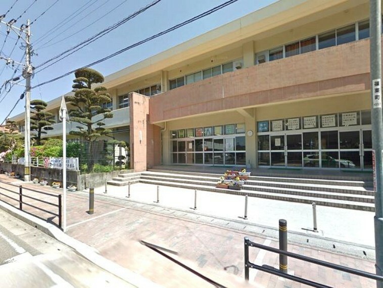 中学校 【中学校】篠栗町立篠栗中学校まで1436m
