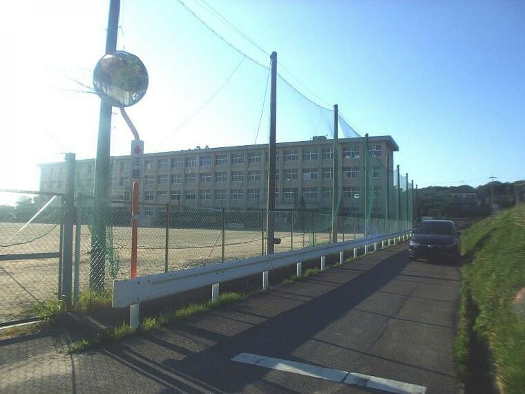 中学校 名古屋市立神の倉中学校（650m）