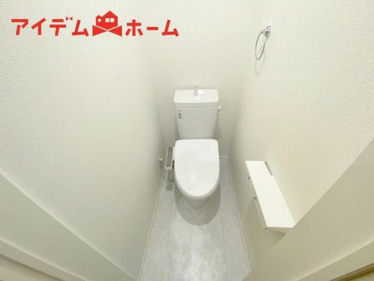 トイレ 2号棟トイレ トイレには快適な温水洗浄便座付き