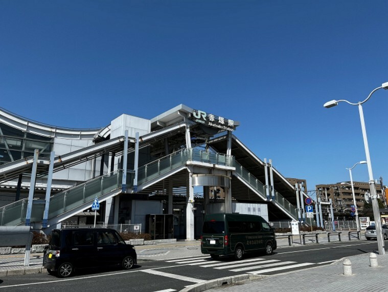 『JR赤塚駅』JR常磐線が通るコモンステージ見和WESTの最寄り駅です。 ※分譲地から約1300m（徒歩17分） ※2022年4月撮影