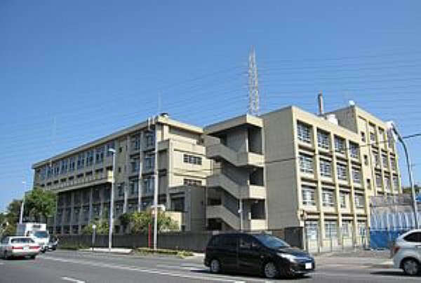 中学校 【中学校】尼崎市立常陽中学校まで568m