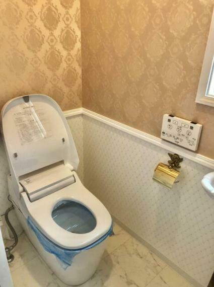 トイレ トイレは1階と2階にあります。 快適な温水洗浄便座。