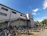 【周辺施設】新潟大学前駅まで約1000m（徒歩約13分）です。毎日の通勤、通学の送り迎えも負担にならない距離。運動の為に徒歩や自転車で駅まで行くことも良いですね。