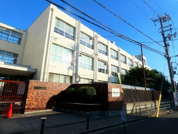 中学校 【中学校】大阪市立大桐中学校まで633m