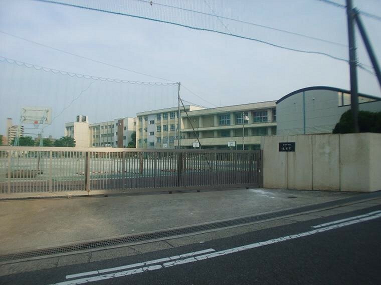 中学校 名古屋市立植田中学校（1600m）