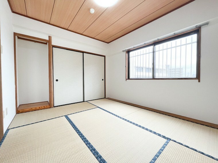 和室 タタミの香りが安らぎを与える、リラックス空間。開放感のある和室となっております。日本人の心感じる「和」の空間。井草の香り漂う空間は癒しのひと時を演出してくれます！