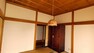 南側の8帖和室には二間分の押し入れがありますので、お部屋の中は常に綺麗にしておけますね。