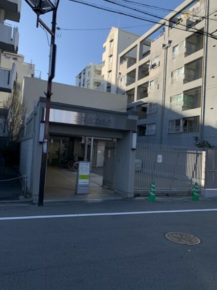 銀行・ATM 【銀行】三井住友銀行関目支店まで948m
