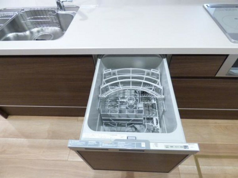 キッチン キッチンにはスライドオープンタイプの食洗器も標準装備です。