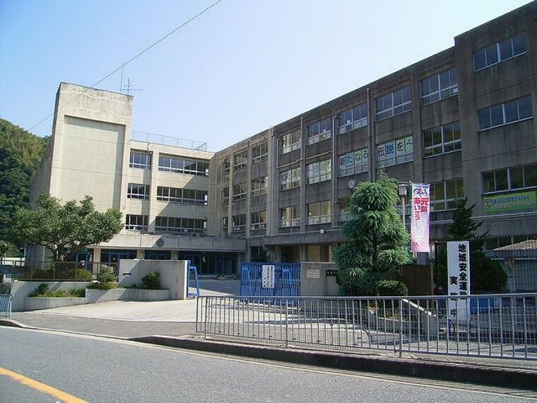 中学校 島本町立第二中学校