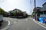 現況外観写真 車で博多方面・南方面にも出やすい大通り「31号線」から一本入った住宅街＾＾