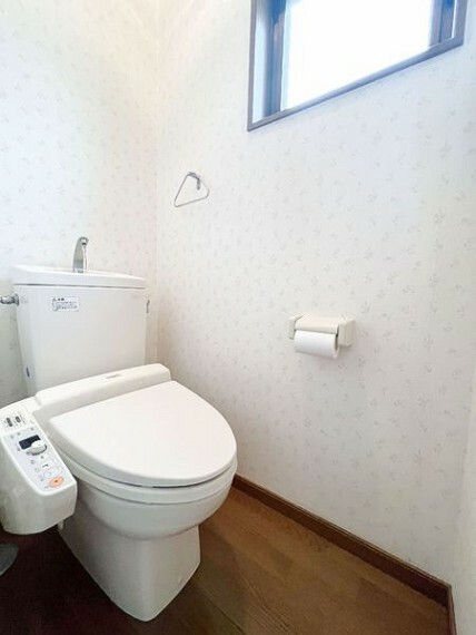 トイレ 温水洗浄付きトイレを標準設置！（2022年05月撮影）