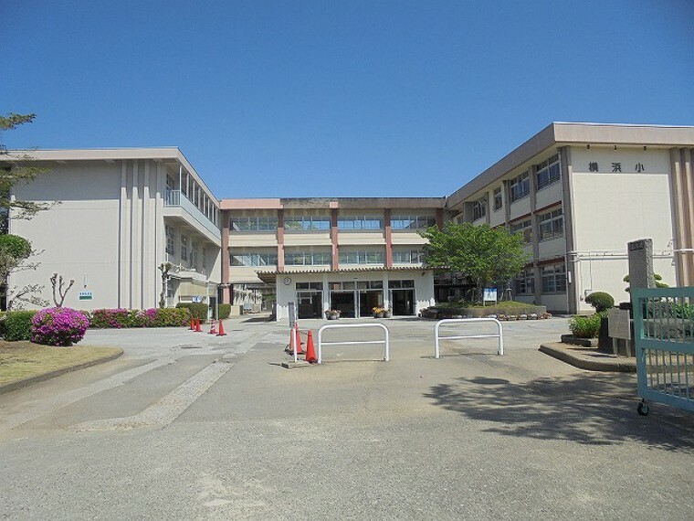 小学校 【小学校】横浜小学校まで198m