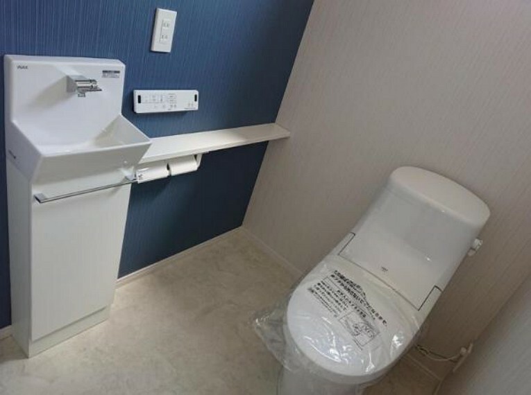 トイレ 手洗いが別に設置されているので、手を洗ってからお部屋へ戻ることができ、衛生的ですね！